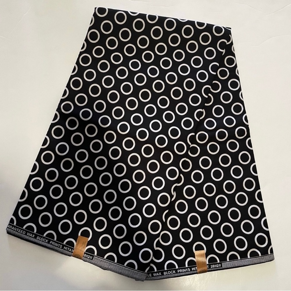 Black and White Circle Pattern Cotton Fabric